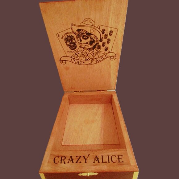 Suenos de Saundra Upcycled EXTREMELY RARE Crazy Alice, Cigar Box, ARTFUL STORAGE - Picture 10 of 12